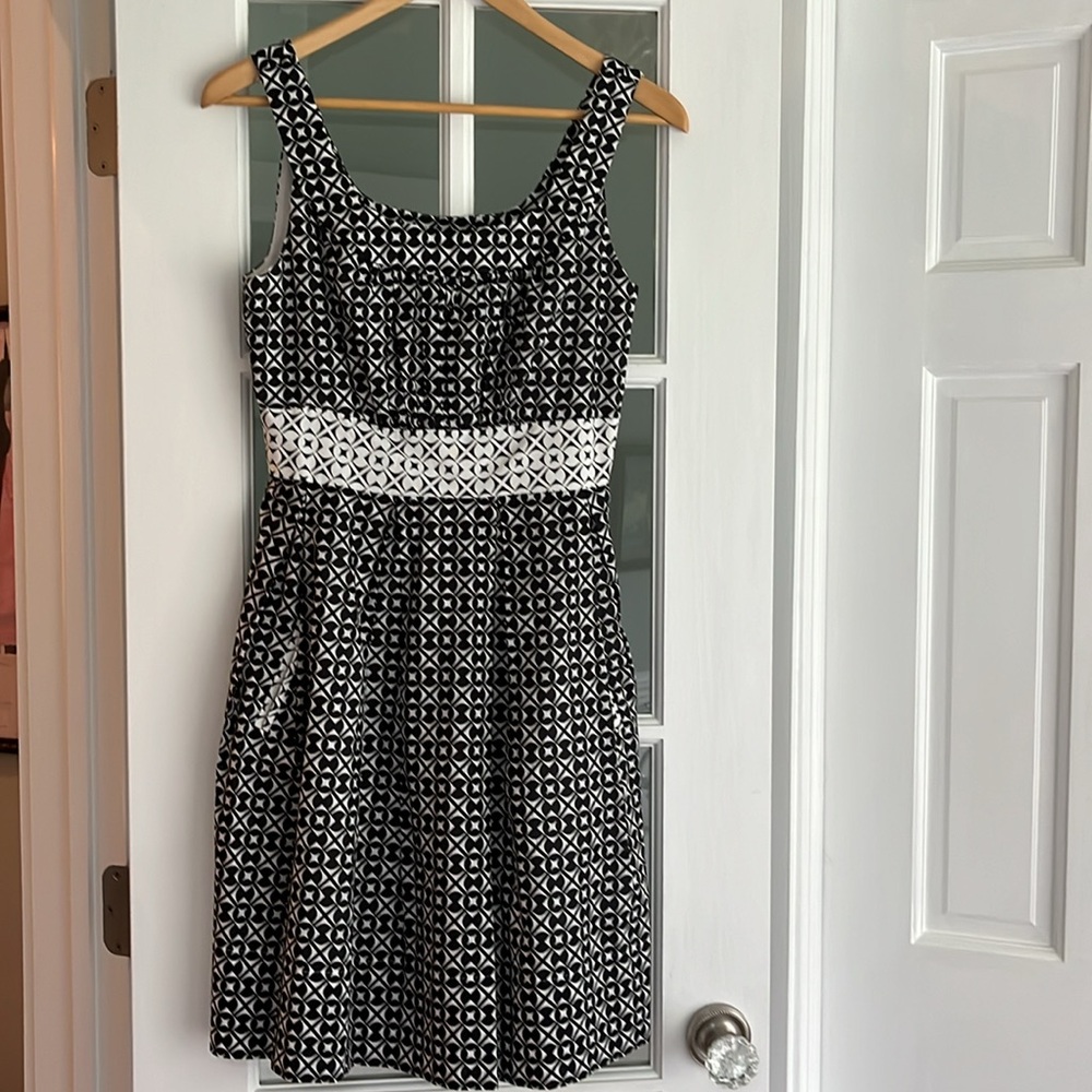 White House Black Market WHBM Sleeveless Dress Size 0